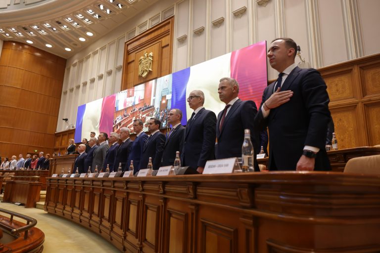 Salariile Vicepremierilor din România: O Analiză Detaliată a Impactului Bugetar și Politic