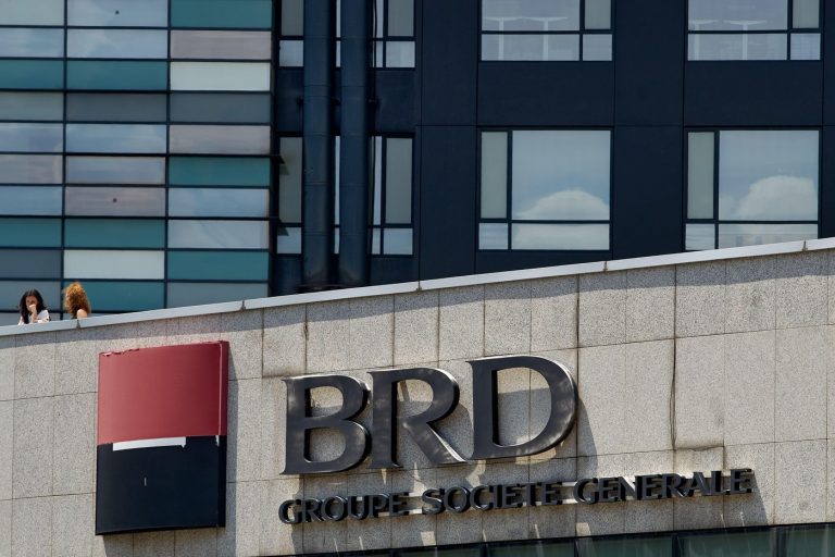 Société Générale în Fața Justiției: Percheziții și Acuzații de Fraudă și Spălare de Bani