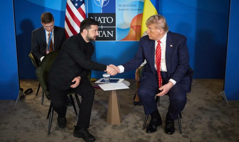 Schimbarea de stil a lui Volodimir Zelenski: De la uniforma militară la costum elegant la summitul NATO