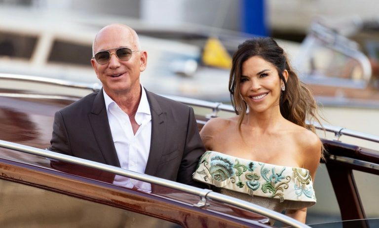 Protestele din Veneția: Arestări și umilințe la nunta lui Jeff Bezos, simbol al inegalității sociale