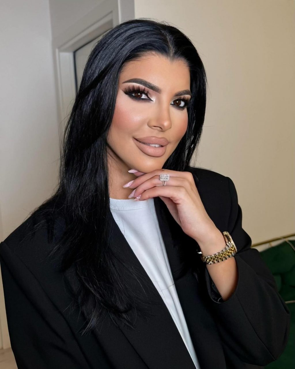 Andreea Tonciu și stilul extravagant de vacanță: o analiză a opulenței în turismul modern