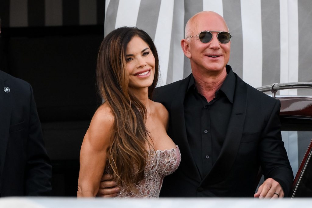 Căsătoria dintre Jeff Bezos și Lauren Sánchez: O nouă etapă pentru două personalități influente