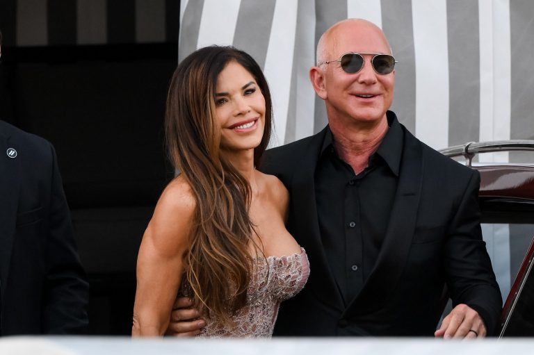 Căsătoria dintre Jeff Bezos și Lauren Sánchez: O nouă etapă pentru două personalități influente
