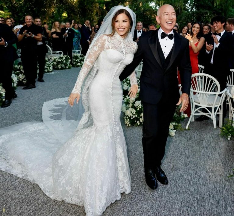 Misterul rochiei dispărute de la nunta lui Jeff Bezos: O analiză a incidentului din Veneția