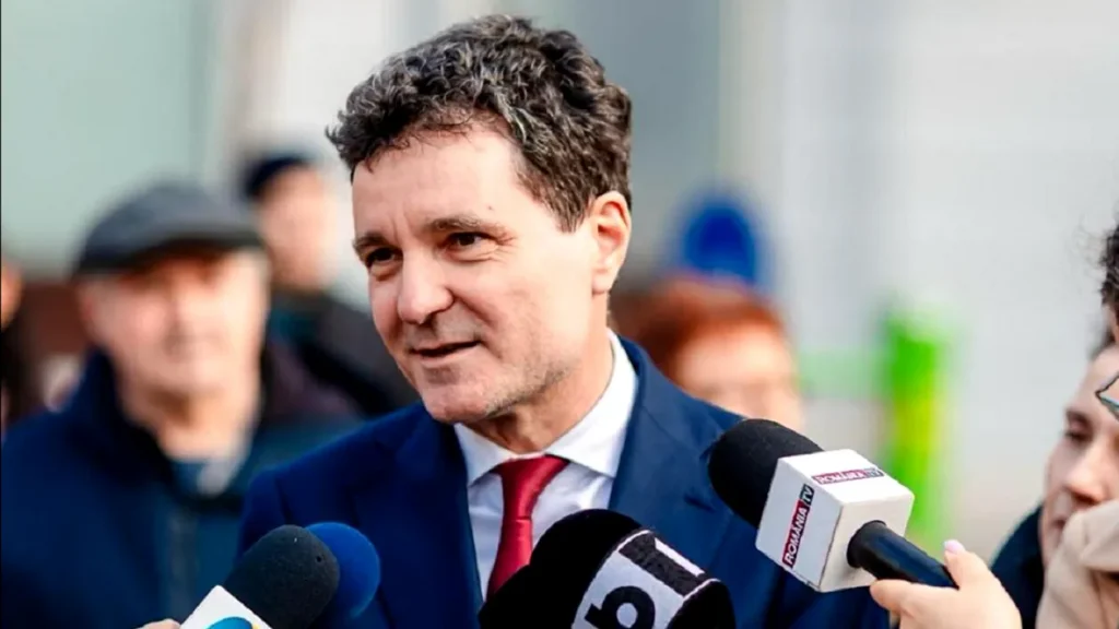Nicușor Dan în pijamale: O analiză a impactului imaginii publice a președintelui României