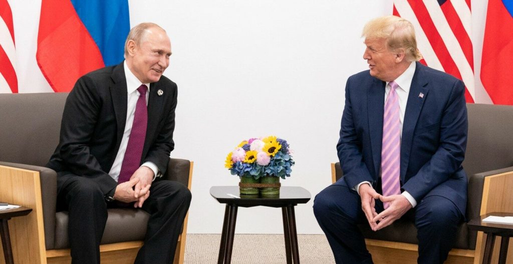 Reacțiile Kremlinului la Amenințările lui Donald Trump: O Analiză a Tensiunilor Internaționale