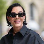 Transformarea lui Kris Jenner: O Investiție în Frumusețe sau O Reflexie a Standardelor Nerealiste?