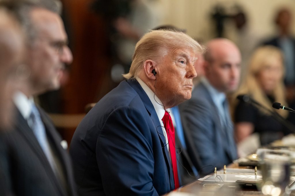 Impactul taxelor vamale impuse de Donald Trump asupra Republicii Moldova: O analiză detaliată