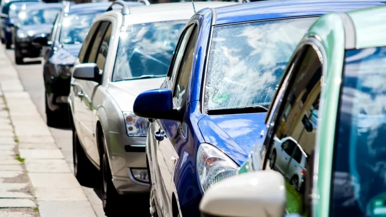 Bucureștiul înfruntă poluarea: Transformarea prin restricțiile LEZ și impactul asupra comunității
