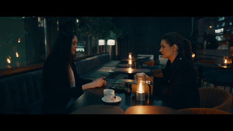 Explorarea Burnout-ului prin Lentele Cinematografice: Analiza Filmului „Cine nu e gata”