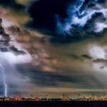 Schimbări Meteorologice Majore în România: De la Caniculă la Instabilitate Atmosferică