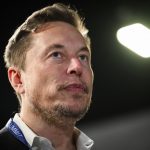Elon Musk și Întrebarea Mutării în China: O Analiză a Tensiunilor Politice și Economice