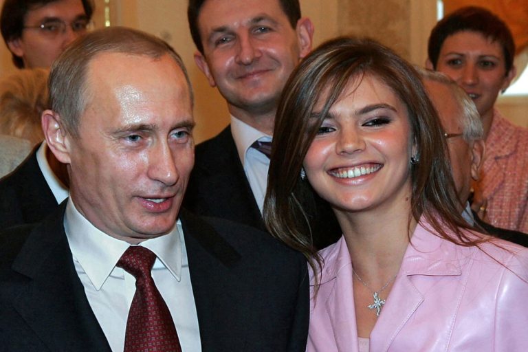 Familia Secretă a lui Vladimir Putin: O Privire Asupra Vieții Private a Președintelui Rus și a Moștenitorilor Săi