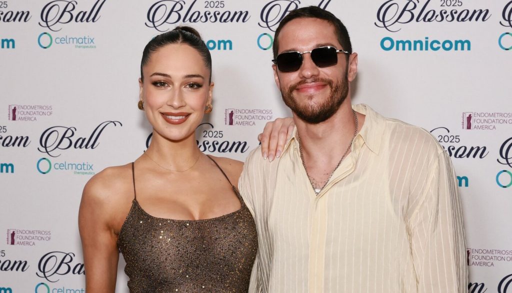 Pete Davidson devine tată: o privire detaliată asupra noii sale vieți și a relației cu Elsie Hewitt