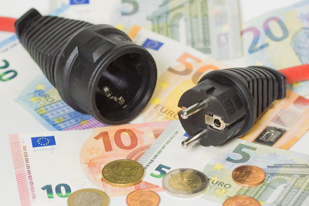Criza Energetică din România: Întârzierile Cardurilor de Energie și Impactul Asupra Cetățenilor