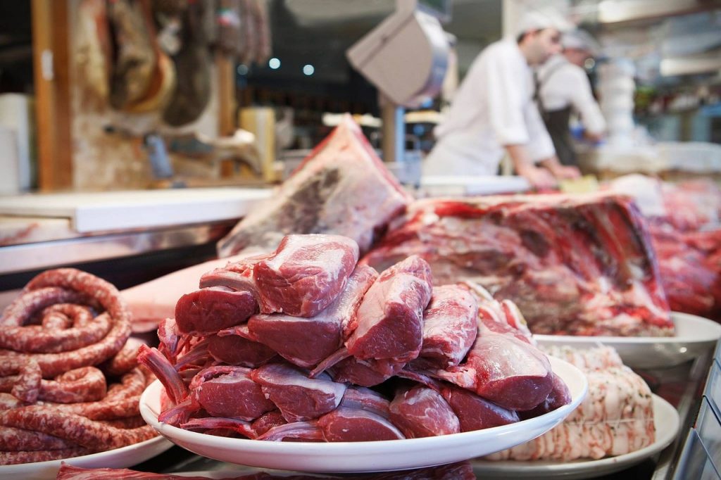 Criza alimentară în România: O tonă de carne suspectă de contaminare cu virusul pestei porcine africane