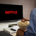 Thrillerul Sud-Coreean "Din perete în perete" Face Valuri pe Netflix: O Analiză Detaliată a Impactului și Tematicii Sale