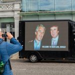 Relația Controversată dintre Donald Trump și Jeffrey Epstein: O Analiză Detaliată