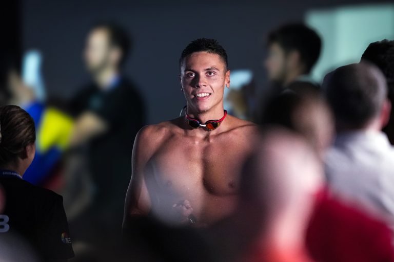David Popovici: Un Exemplu de Sportivitate și Empatie în Lumea Natației