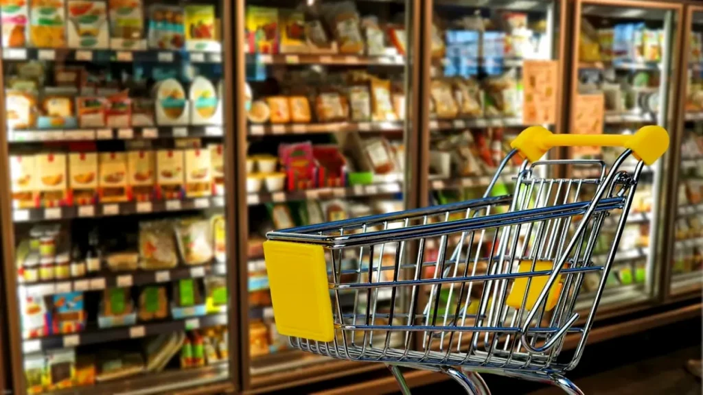 Lidl, singurul supermarket din România care nu a majorat prețurile după creșterea TVA-ului: o analiză detaliată