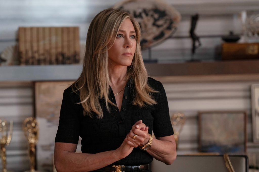 Jennifer Aniston: Frumusețea Naturală la 56 de Ani și Impactul Său Asupra Industriei de Distracție