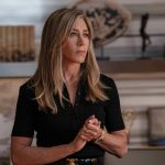 Jennifer Aniston: Frumusețea Naturală la 56 de Ani și Impactul Său Asupra Industriei de Distracție