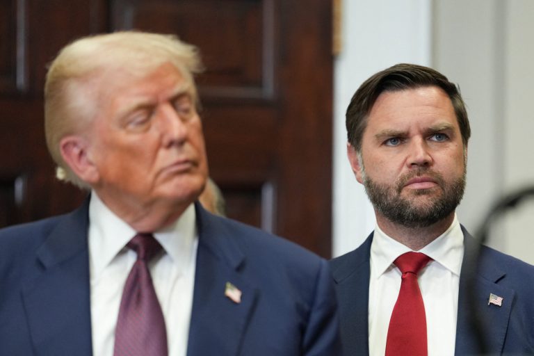 Succesiunea la Casa Albă: Cine ar putea urma lui Donald Trump și impactul alegerilor din 2028
