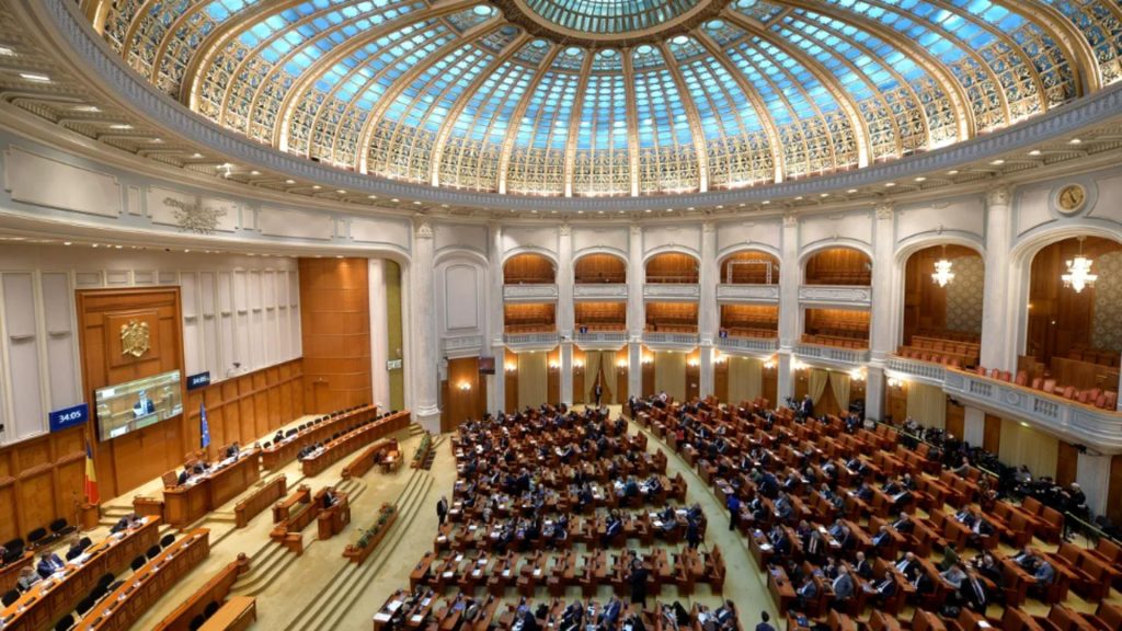 Criza apei din Prahova și Dâmbovița. Rezista Mediului, chemată în Parlament să explice dezastrul: AUDIERI-MARATON