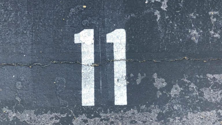 Ce înseamnă când vezi 11.11 frecvent. Ce îți transmite, de fapt, Universul, conform numerologiei