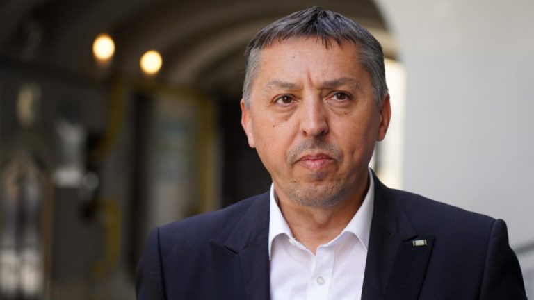 Norma didactică rămâne neschimbată. Ministrul Educației: "Nu există discuții"