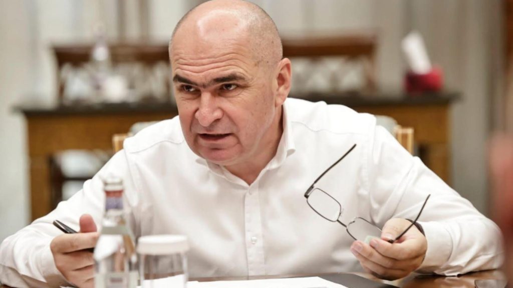Bolojan, disperat înaintea moțiunilor de luni. PSD ar putea vota demiterea „rezistei” de la Mediu – SURSE