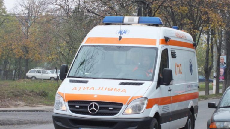 Un autocar cu 71 de persoane la bord a fost implicat într-un accident la Sinaia