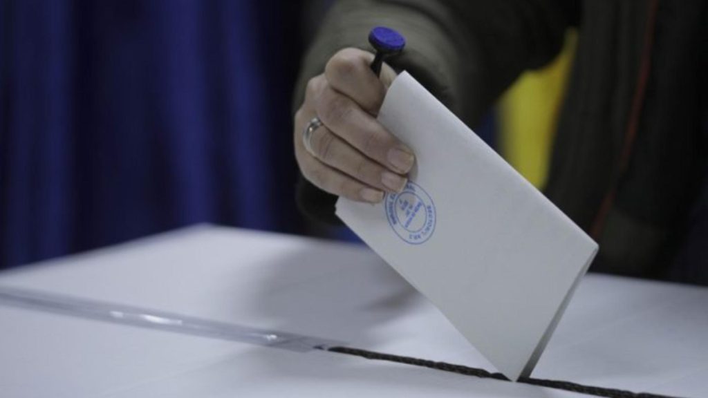 Scenariul critic al alegerilor. Candidații cu electorat hipermotivat sunt avantajați, partidele mari – penalizate