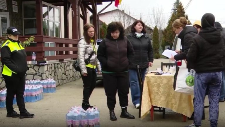 Șmecherul care împarte apă, legături cu Nicușor și Năstase. Schemă de proporții: de la cine a venit apa pentru oamenii din Prahova?