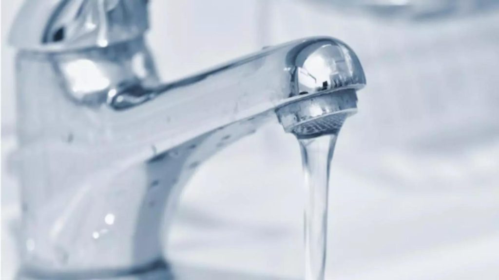 ANAR spune că distribuția apei în localitățile afectate va fi reluată, dar menționează că procesul nu a început încă