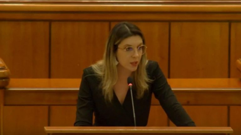 Habarnista de la Mediu, circ în Parlament după dezastrul din Prahova și Dâmbovița. George Simion: ”Nu aveți ce căuta pe scaunul de ministru”