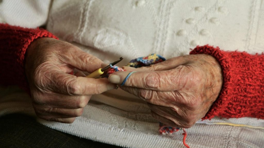 Vești proaste pentru pensionari. Pensiile din ianuarie 2026 vin cu întârziere și fără indexare