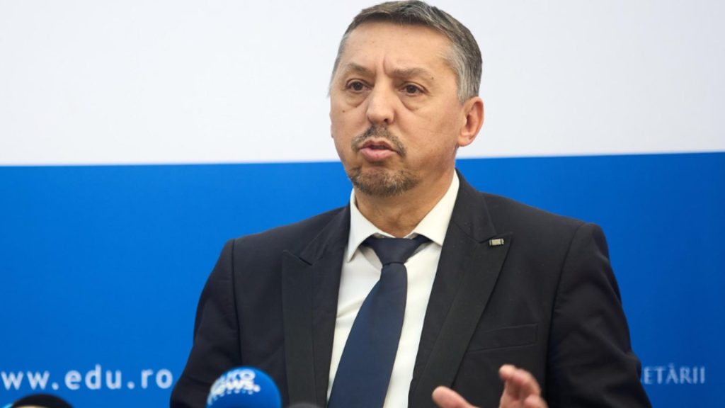 Ministrul Educației, contestat de un arhitect al reformei: „Daniel David nu poate duce mai departe mandatul”. Dezvăluiri din interiorul sistemului