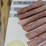 Rulouri din carne de vită. Rețeta dietetică, potrivită pentru mesele de Crăciun