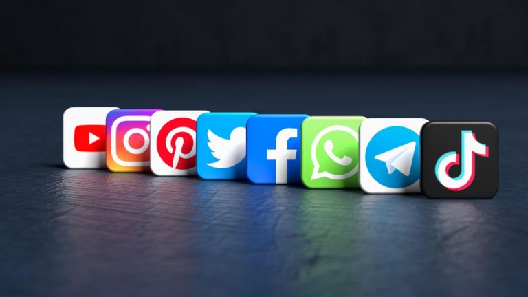 Australia interzice accesul minorilor sub 16 ani la rețelele de socializare