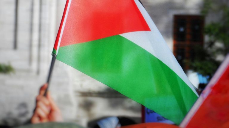 Hamas susține că va preda armele unei autorități palestiniene, "dacă ocupația ia sfârșit"