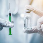 Decizie istorică în SUA: părinților nu li se va mai recomanda să își vaccineze copiii la naștere împotriva hepatitei B
