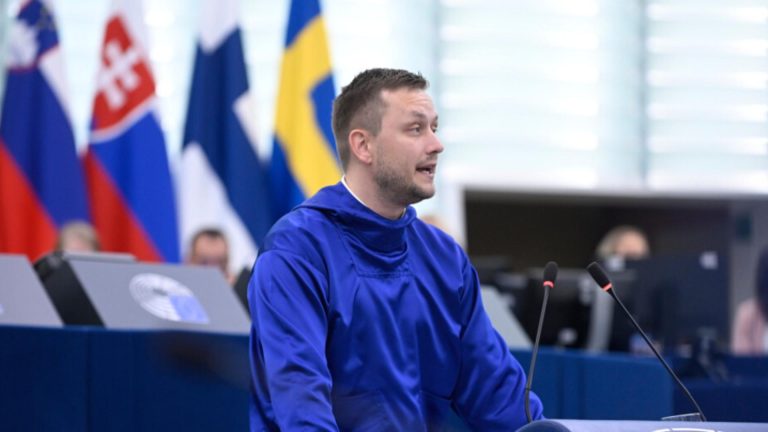 Premierul Groenlandei, după comentariile lui Donald Trump: „Nu ne vom lăsa presați. Rămânem ferm pe poziții”