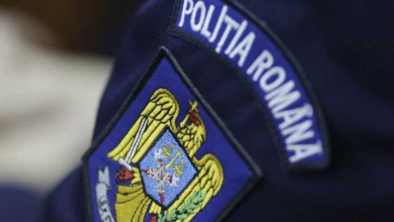 Copil de 12 ani la volanul unei mașini furate! Urmărire ca în filme pe DN7 până în județul Arad: polițiștii au rămas mască - VIDEO