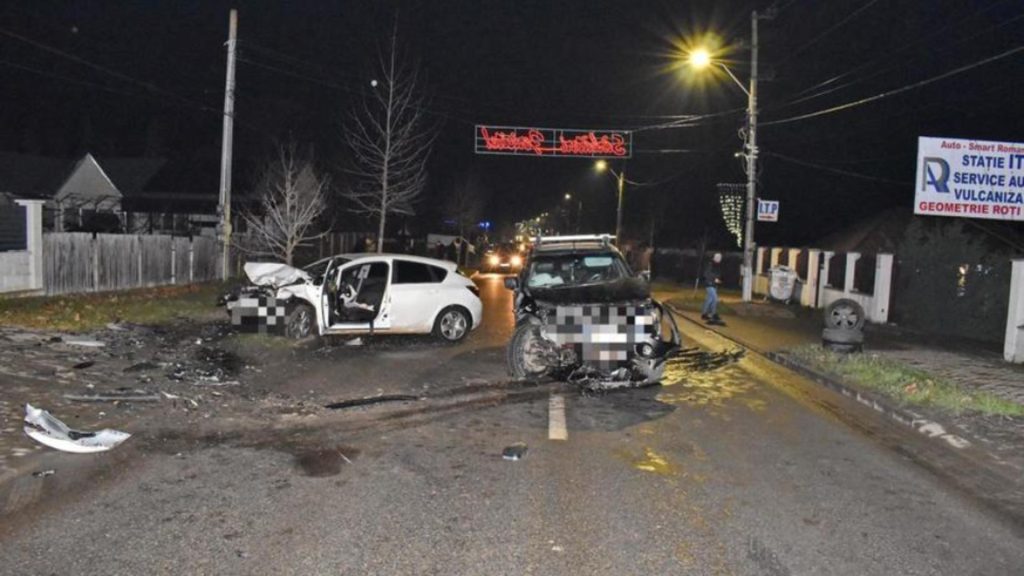 Accident grav în Roman: șase persoane, inclusiv doi minori, printre victime după o coliziune între trei mașini