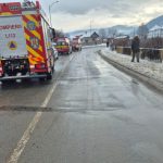 Șase persoane, între care patru copii, rănite după ce o mașină s-a răsturnat în râul Bistrița - FOTO