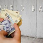 În ciuda mult-trâmbițatelor reforme ale lui Bolojan, Banca Mondială revizuiește în scădere previziunile privind avansul economiei românești
