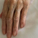 Mor bătrânii de frig în case: o femeie din Ploiești a ajuns la spital cu o temperatură a corpului de 26,8 grade Celsius. Gerul face prăpăd în țară