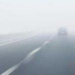 Mare atenți, șoferi. Cod galben de ceață și ghețuș în trei județe, în orele următoare