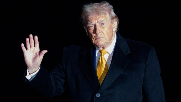 Cum poate prelua Trump Groenlanda, fără nicio „operațiune specială”. Mișcarea care i-ar da mână liberă pe insula arctică